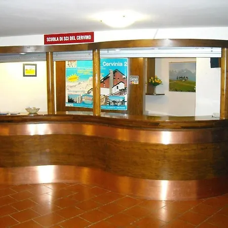 Cervinia Due Apart Otel